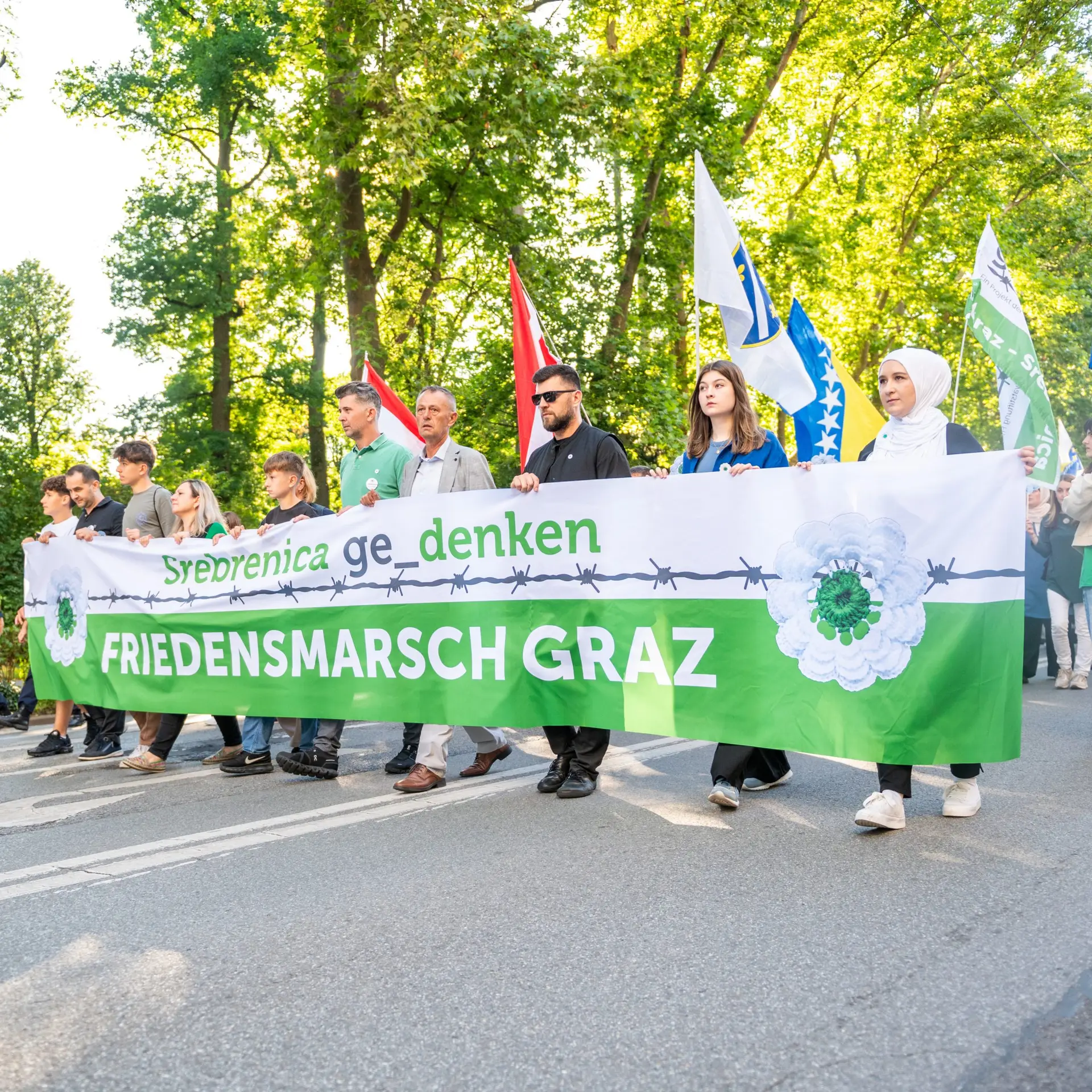 Grazer Friedensmarsch zum 30. Jahrestag des Genozids von Srebrenica